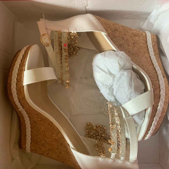 Brand new Summer Sandals with embellished trinkets.  Look good without effort! - Picture 2 of 9